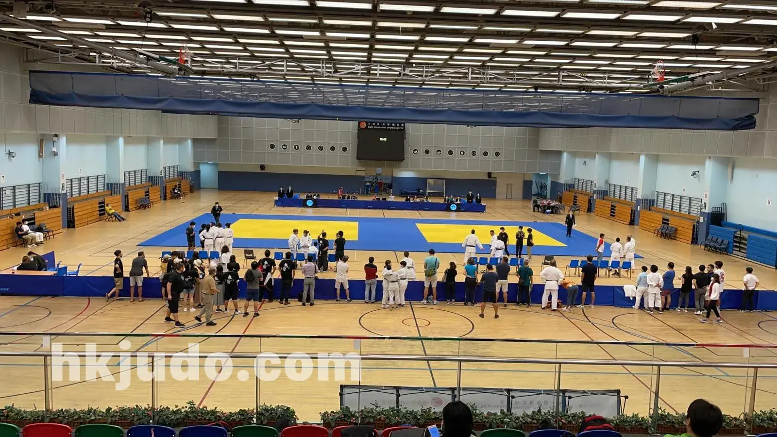 石硤尾公園體育館主場館 — 柔道比賽場地